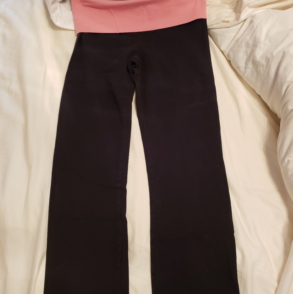Vs pink yoga pants